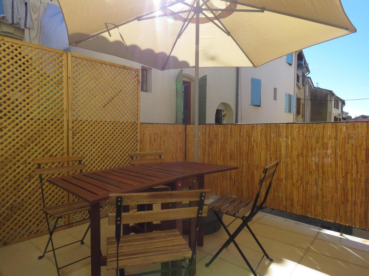 Appartement Centre Historique Avec Terrasse Au Porte De La Camargue Saint-Gilles  Exteriör bild