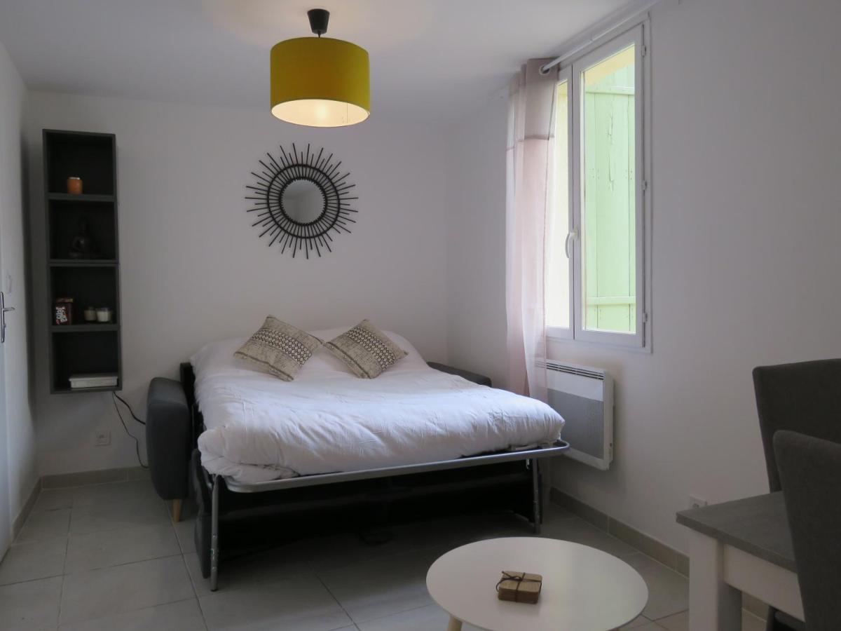 Appartement Centre Historique Avec Terrasse Au Porte De La Camargue Saint-Gilles  Exteriör bild